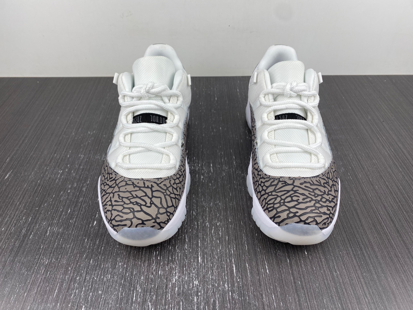 Air Jordan 11 Low “Elephant” AV2187-140