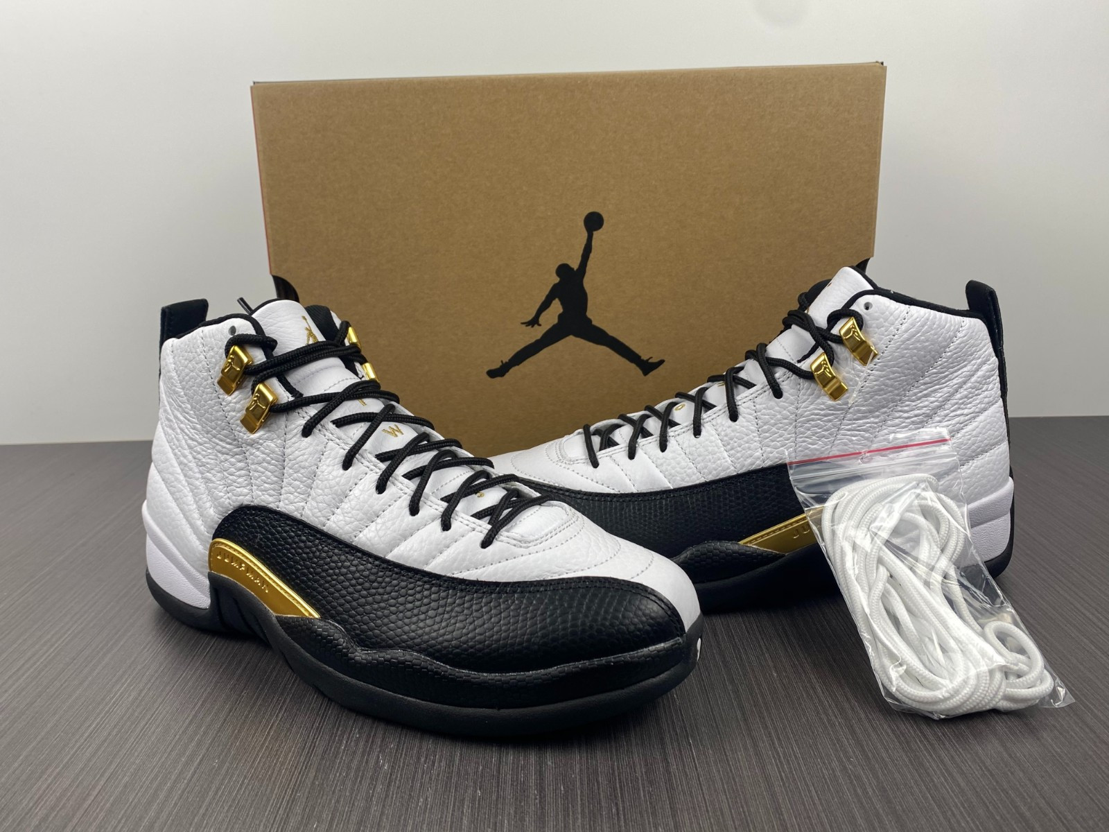 Air Jordan 12 “Royalty” CT8013-170