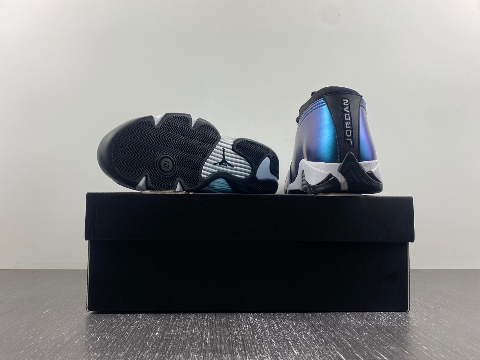 Air Jordan 14 Low WMNS “Love Letter” DH4121-300