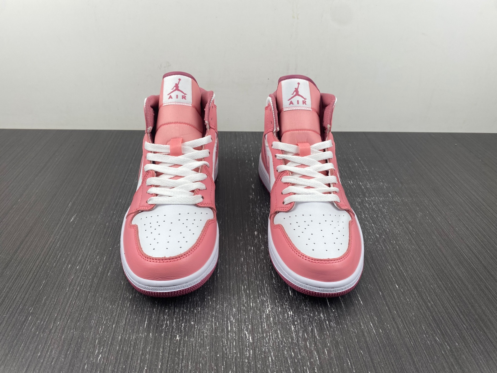 Air Jordan 1 Mid GS “Valentine’s Day” DQ8423-616
