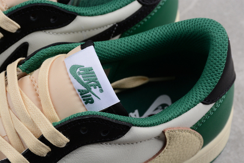 Jordan 1 Low DM7866-128