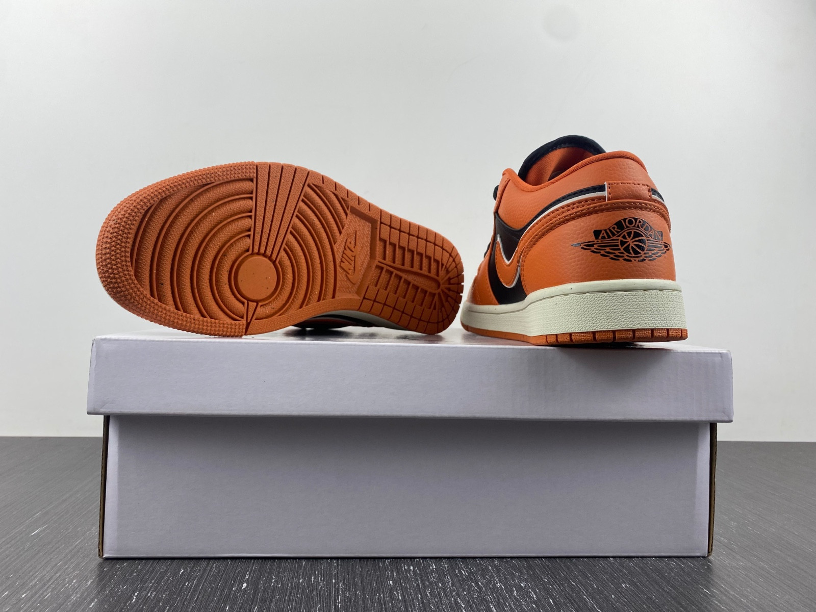 Air Jordan 1 Low WMNS “Sport Spice” DV1299-800