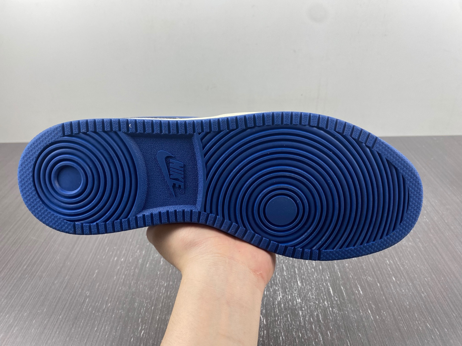 Air Jordan 1 KO Low “Dark Royal Blue” DX4981-103