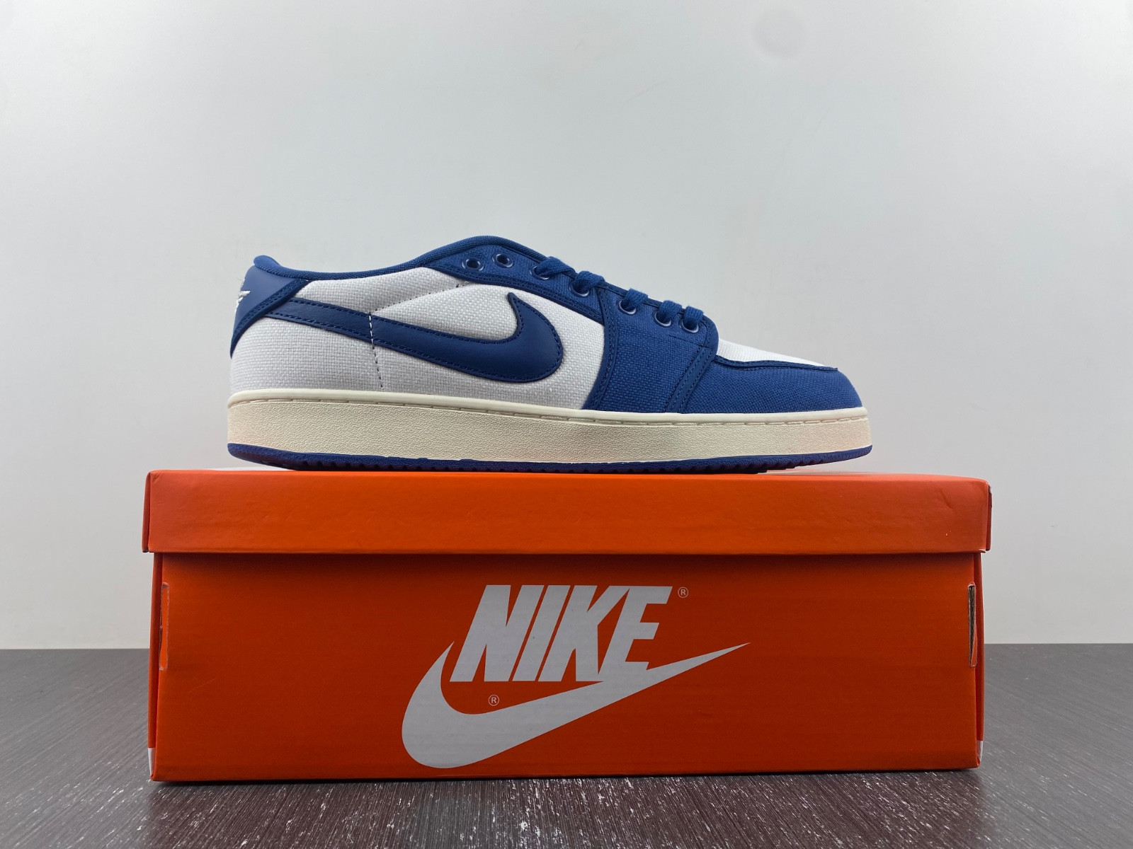 Air Jordan 1 KO Low “Dark Royal Blue” DX4981-103
