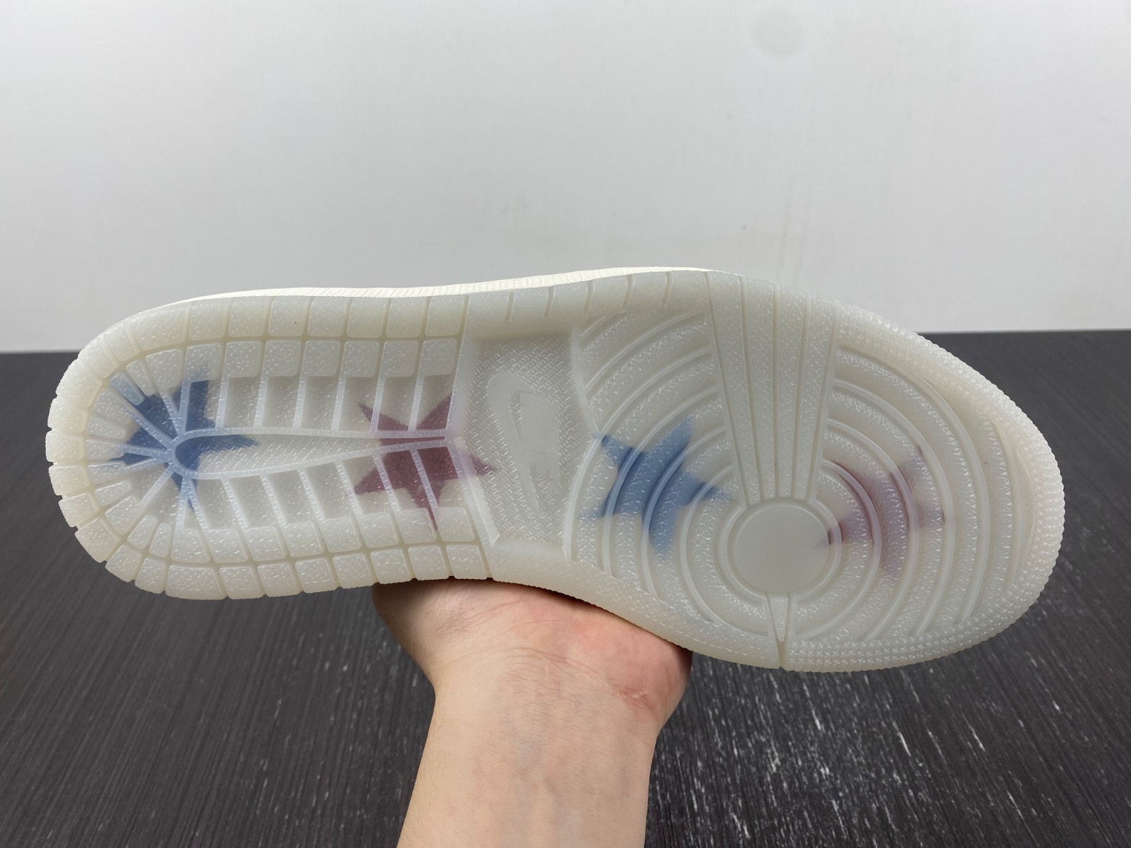 Trophy Room x Air Jordan 1 Low FN0432-017