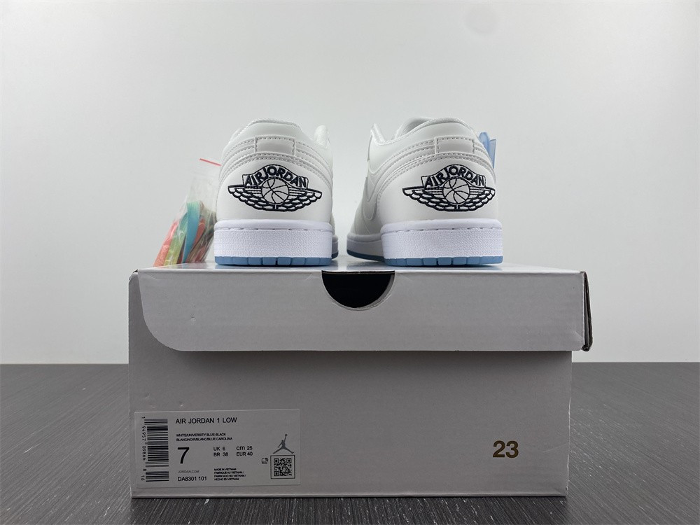 Air Jordan 1 Low AJ0819