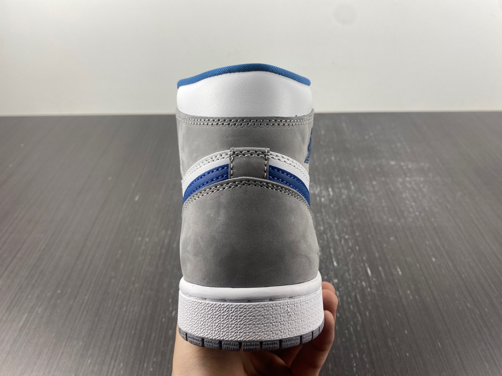Air Jordan 1 High OG “True Blue” DZ5485-410