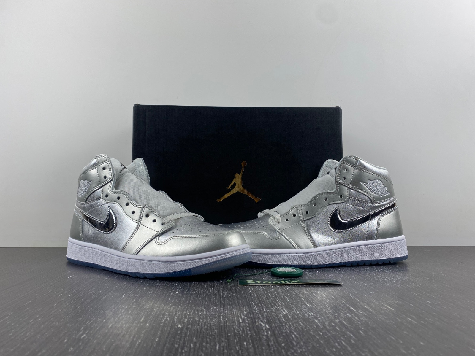 Air Jordan 1 High Golf “Gift Giving” FD6815-001