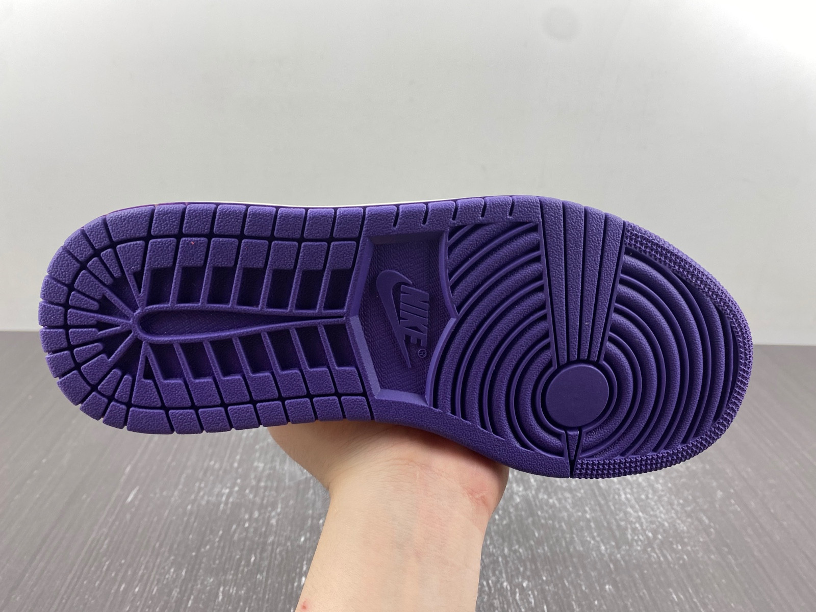 Travis Scott x Air Jordan 1 Low DM7866-952