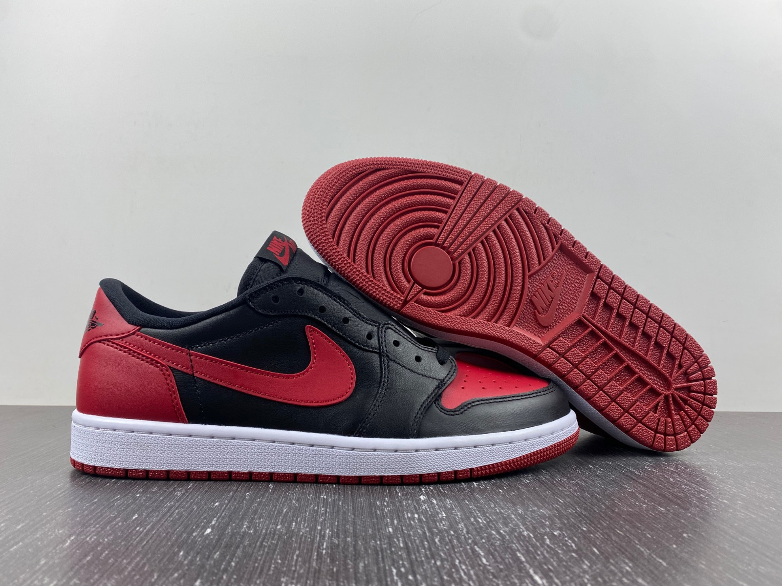 Air Jordan 1 Low OG “Bred” 705329-001