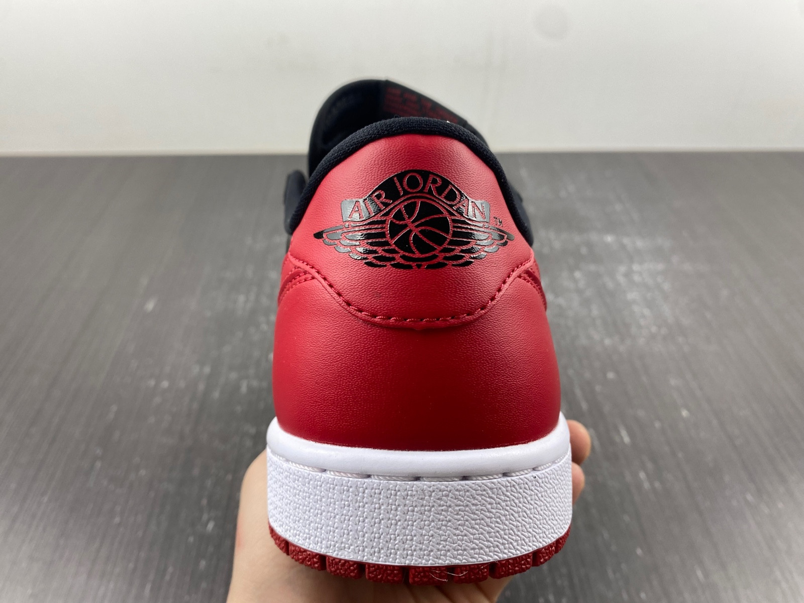 Air Jordan 1 Low OG “Bred” 705329-001