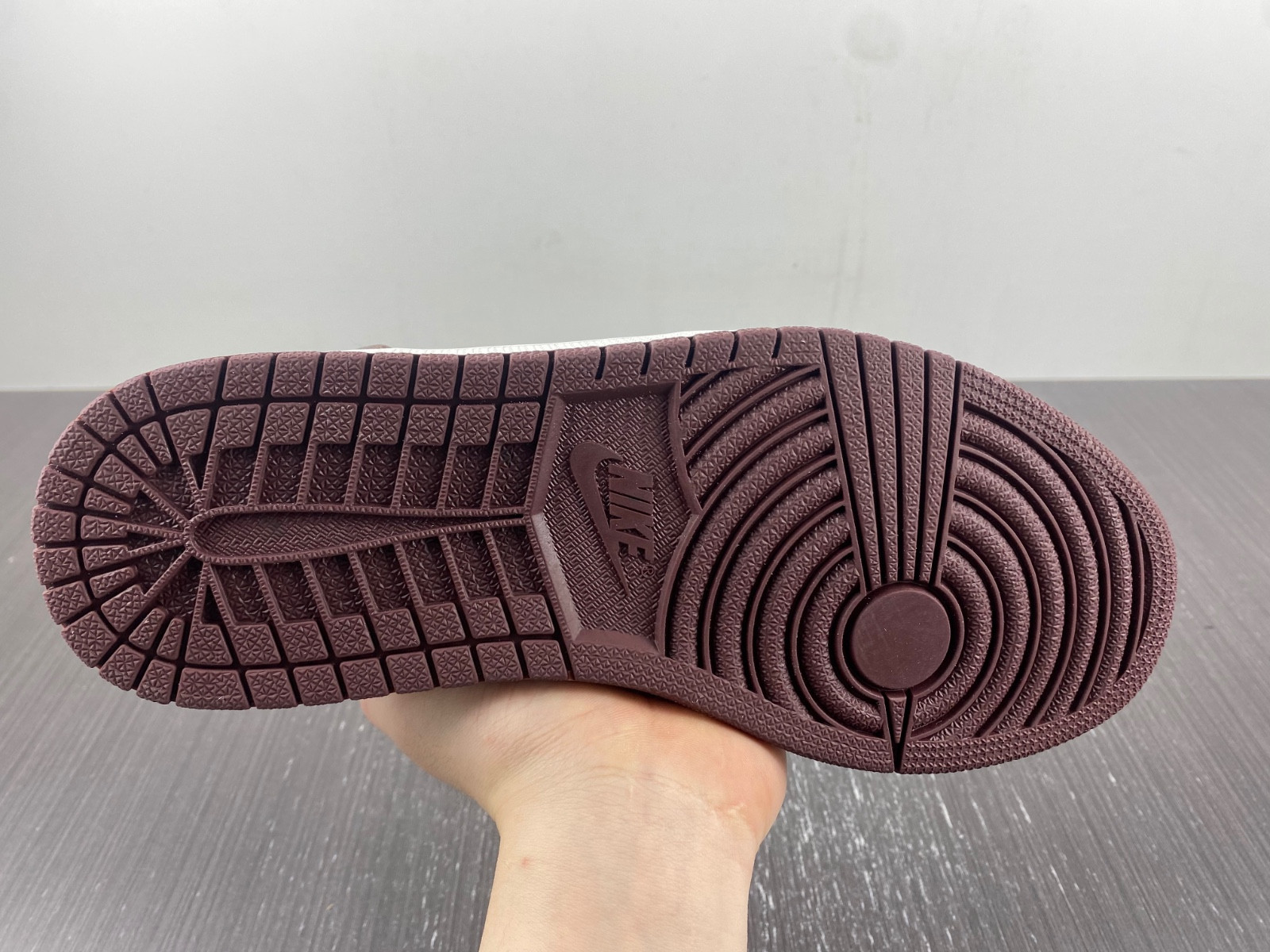 Air Jordan 1 Low “Shadow Brown” DC0774-200