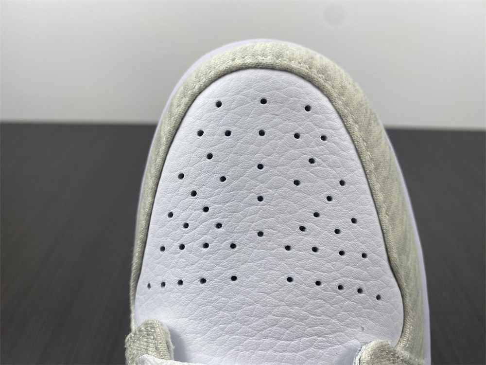 Air Jordan 1 Mid SE “Light Iron Ore” DN4045-001