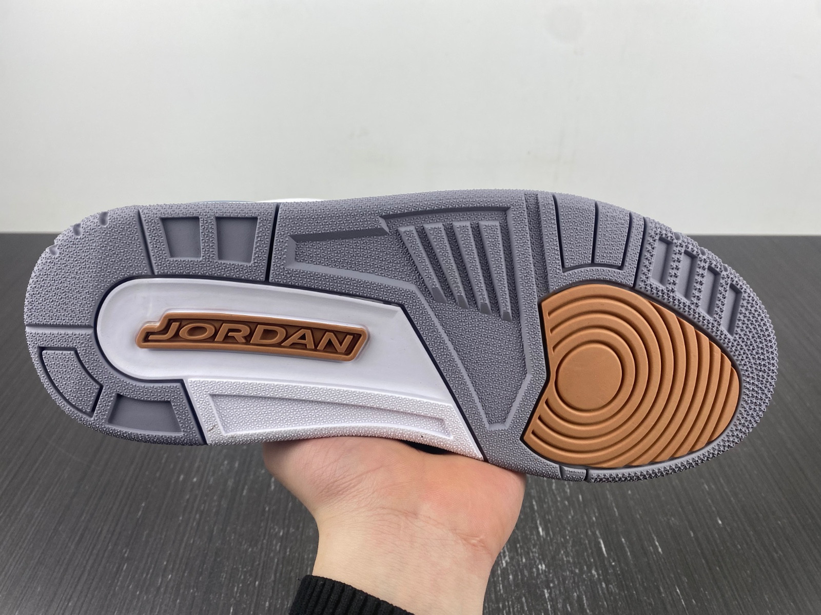 Air Jordan 3 “Wizards” CT8532-148