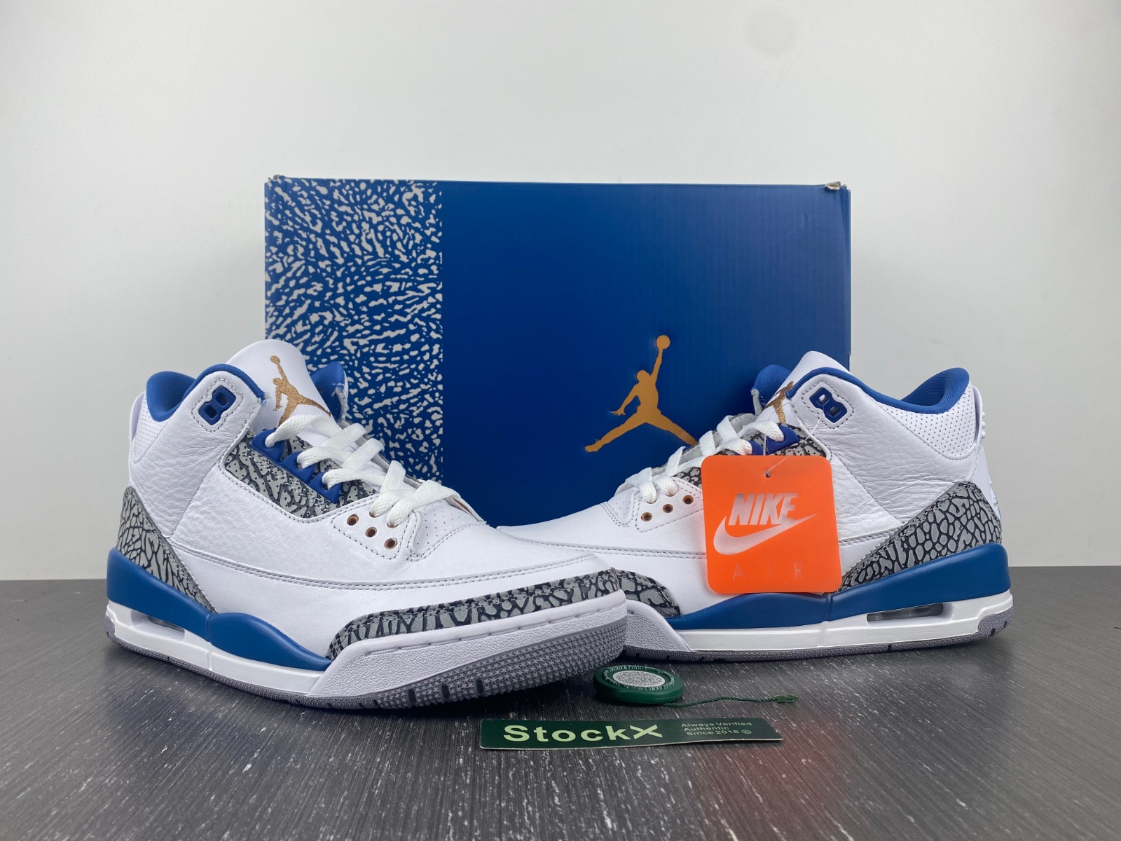 Air Jordan 3 “Wizards” CT8532-148