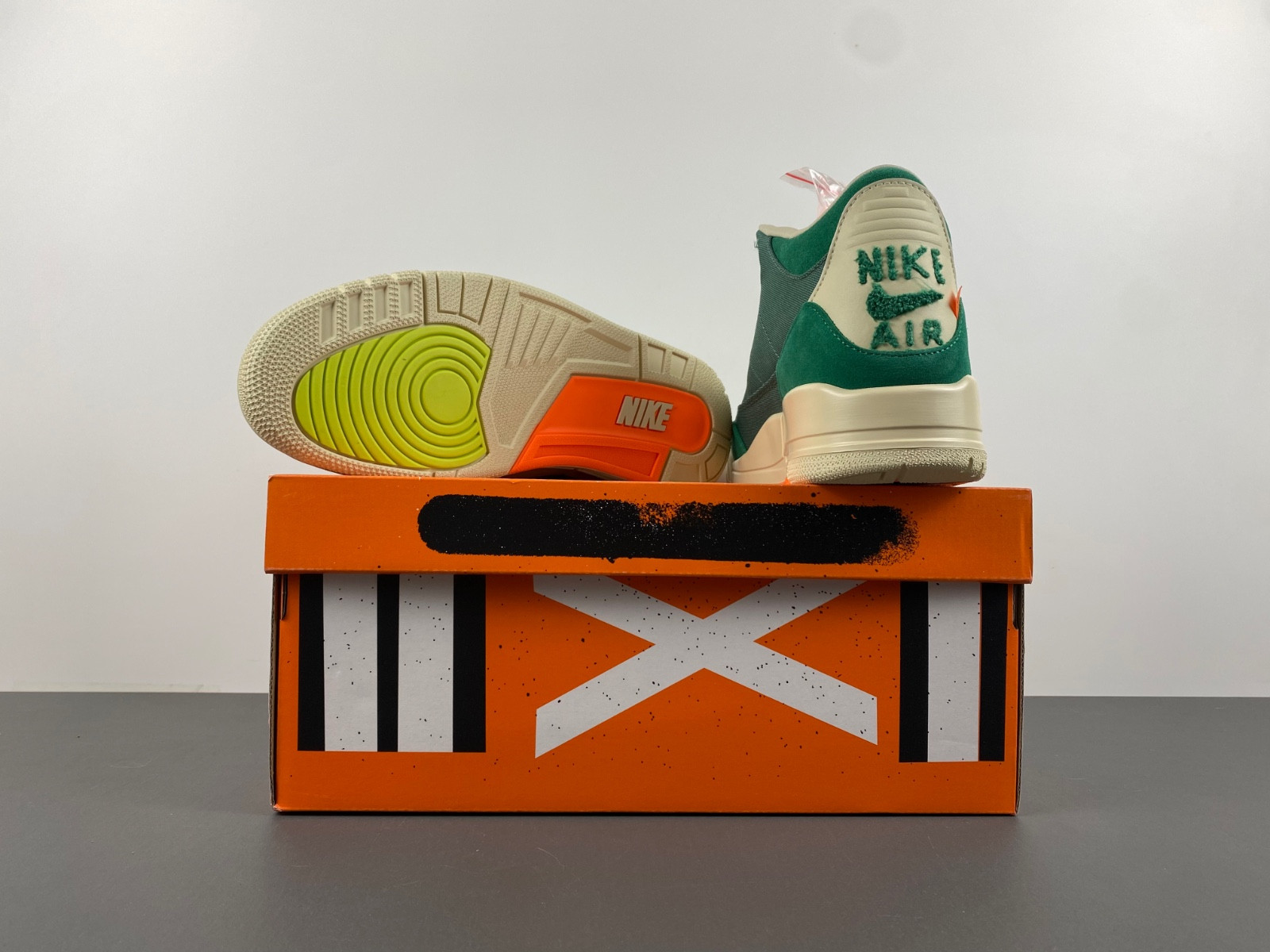 nina Ch*el abney x air jordan 3 fz7974-300