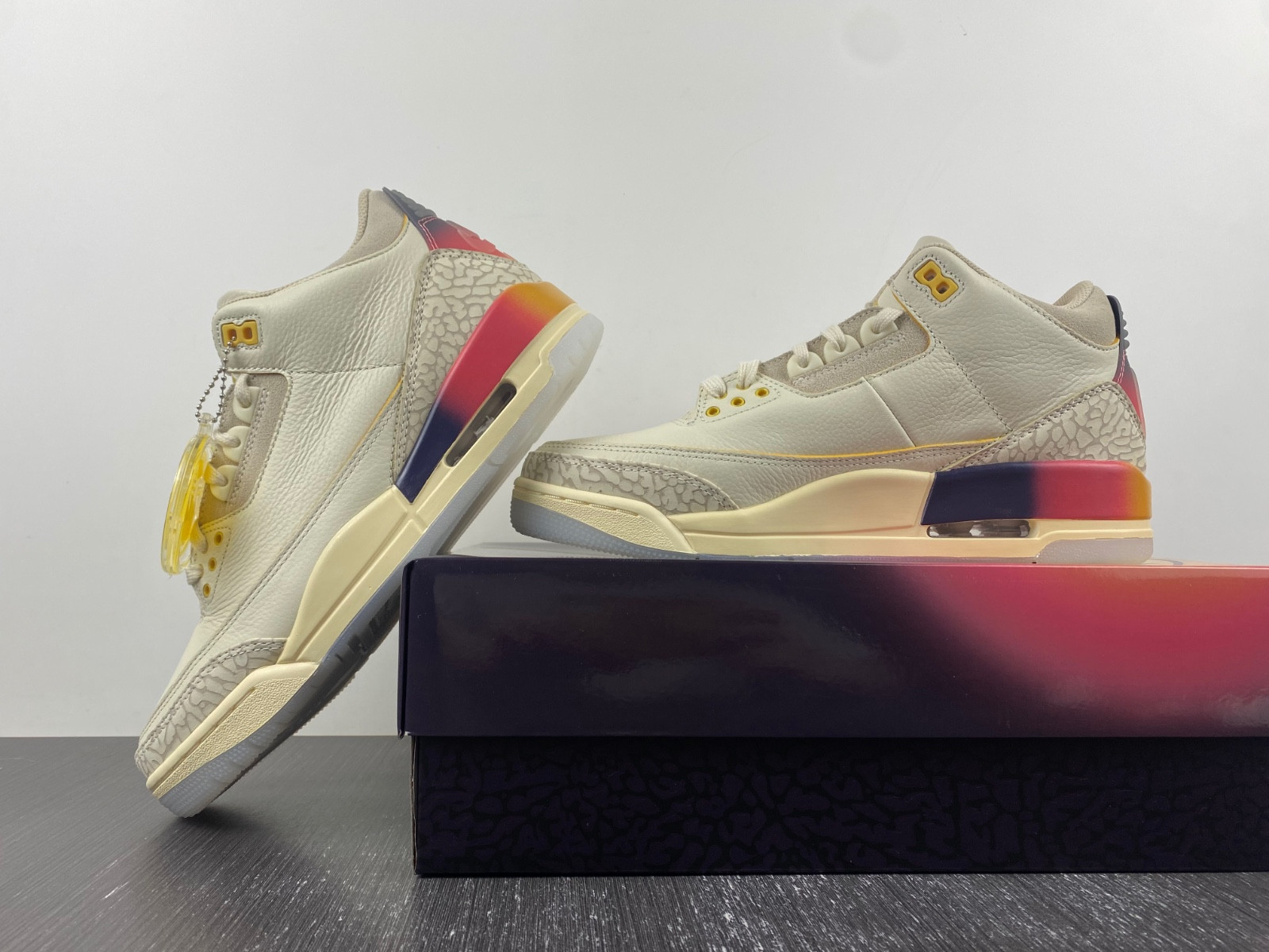 J Balvin x Air Jordan 3 “Medellín Sunset” FN0344-901