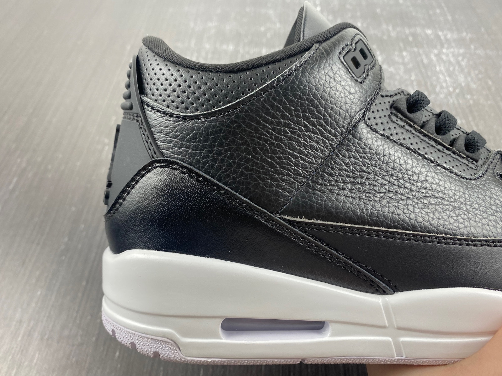 Air Jordan 3 “Cyber Monday” 136064-020