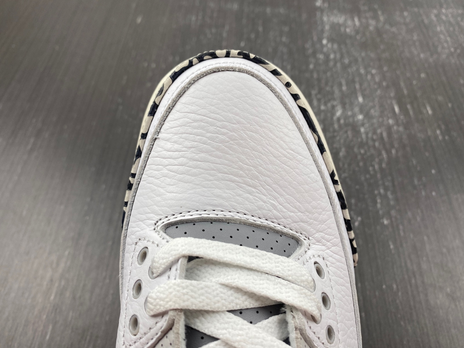 Air Jordan 3 GS “Hide N’ Sneak”  DX6665-100