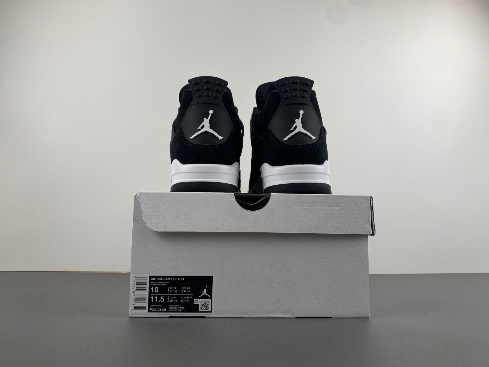 Air Jordan 4 “White Thunder” FQ8138-001