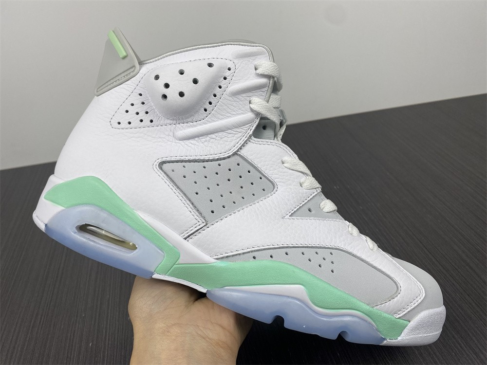 nike air jordan 6 “T*f*ny” dq4914-103