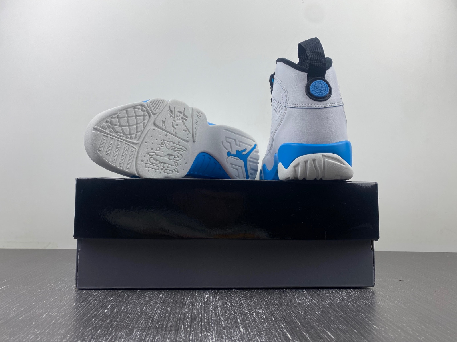 Jordan 9 Retro Powder Blue (2024) FQ8992-101