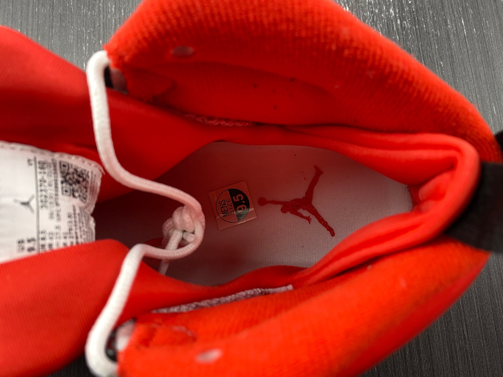 Air Jordan 9 “Gym Red”  302370-160