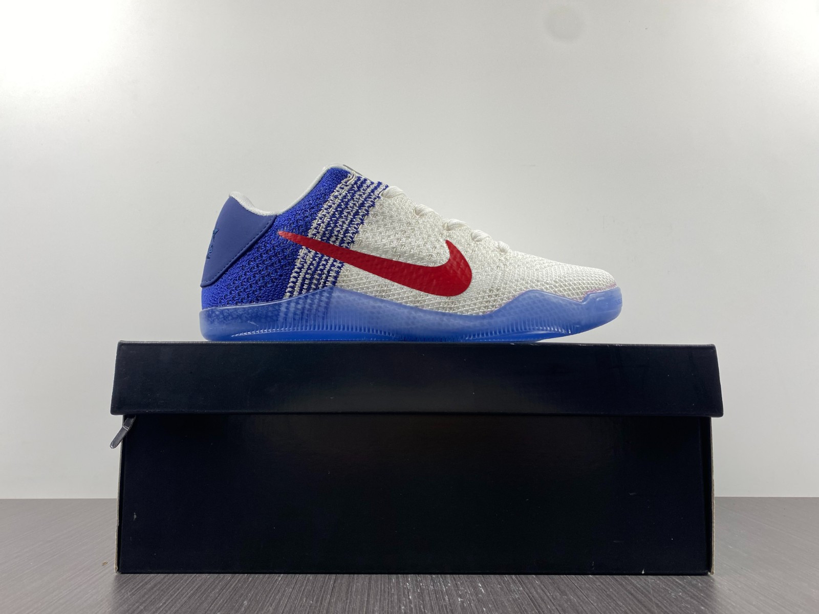 Nike Kobe 11 Elite Low “USA” 822675-184
