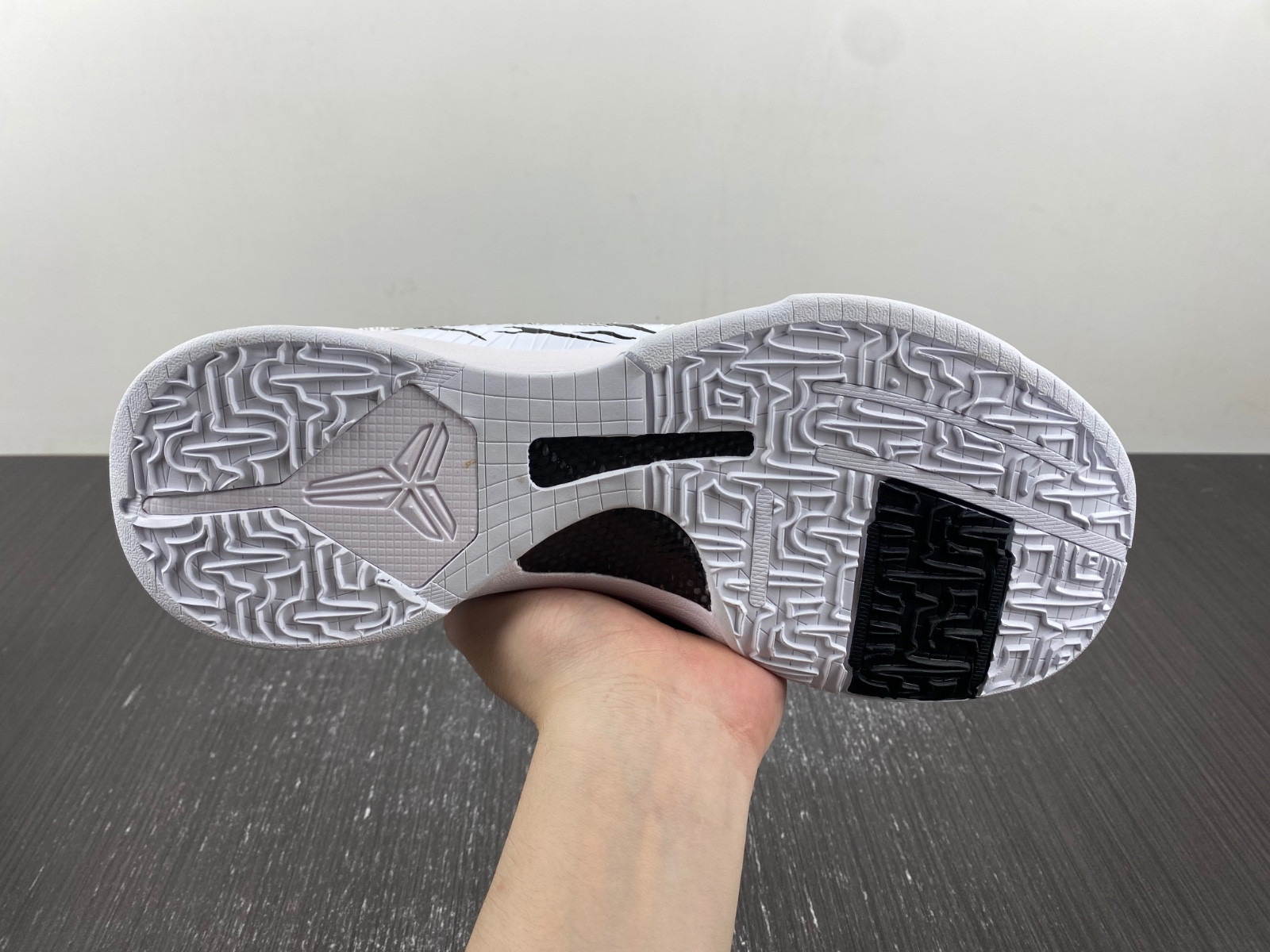 Nike Kobe 5 DB4796-556