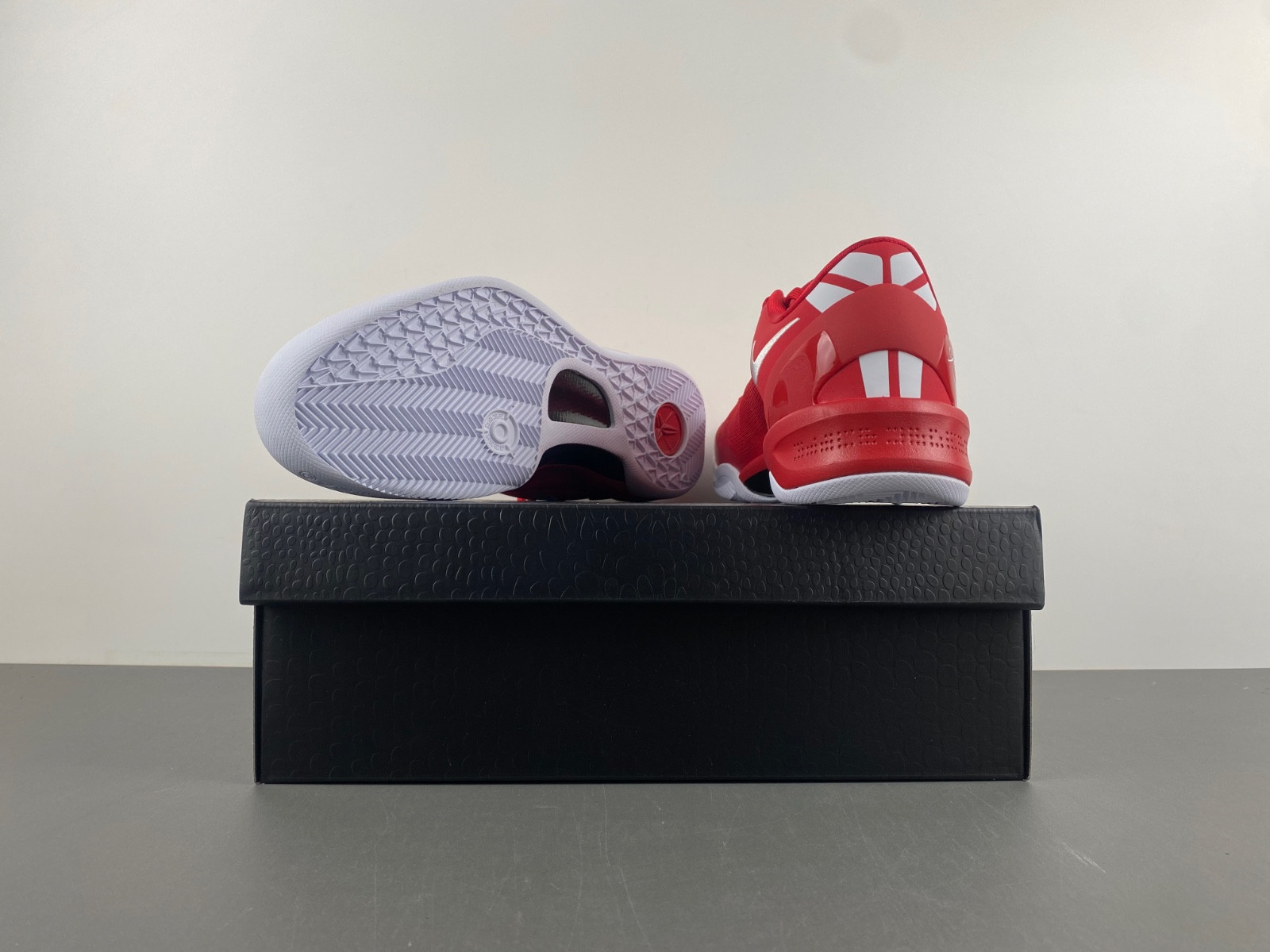 Nike Kobe 8 Protro “University Red” HF9550-600