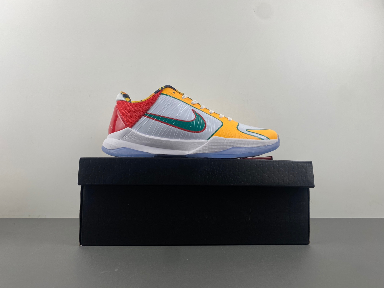 Nike Kobe 5 Protro CD4991-109