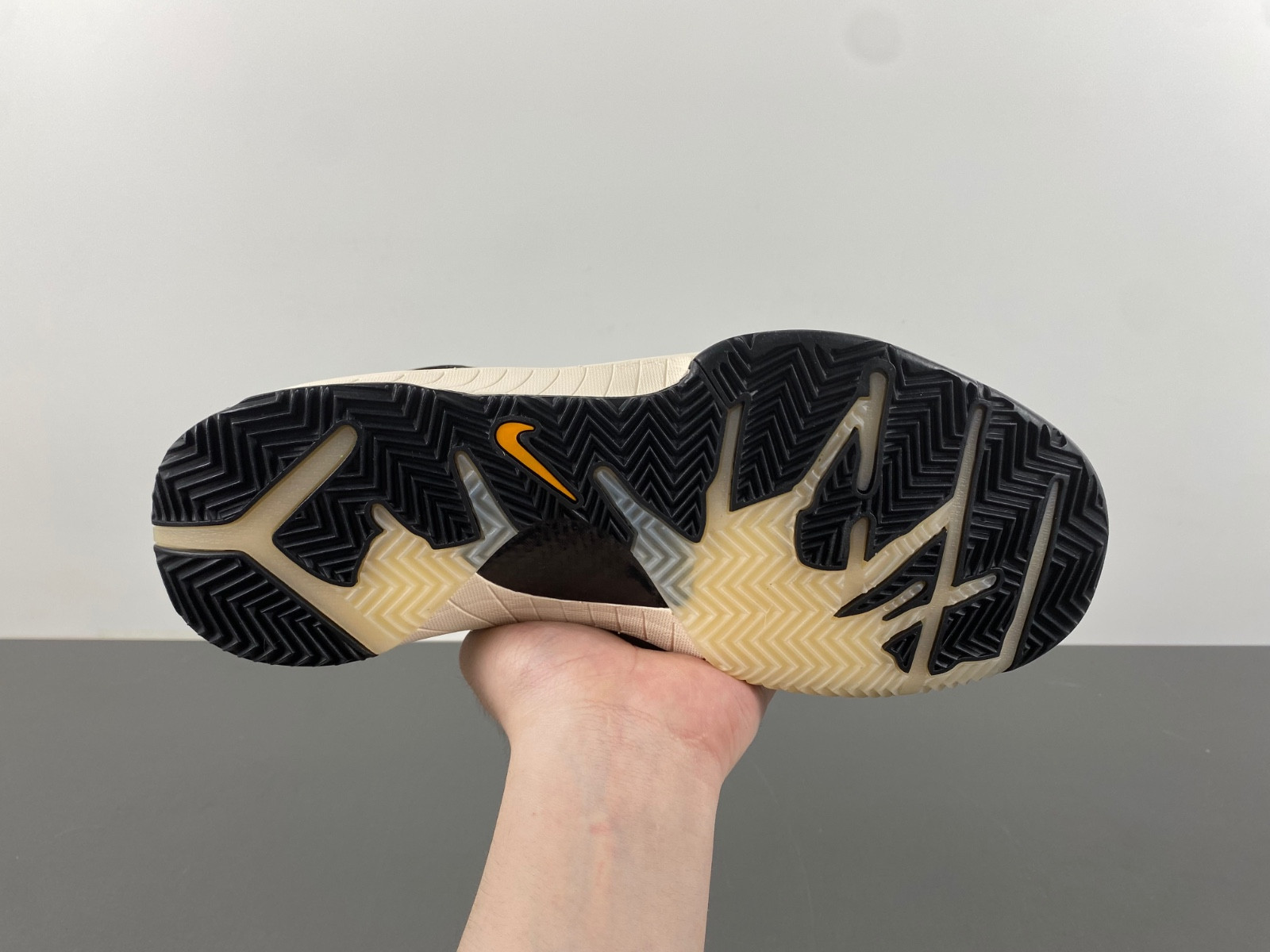 Undefeated x Kobe 4 Protro 