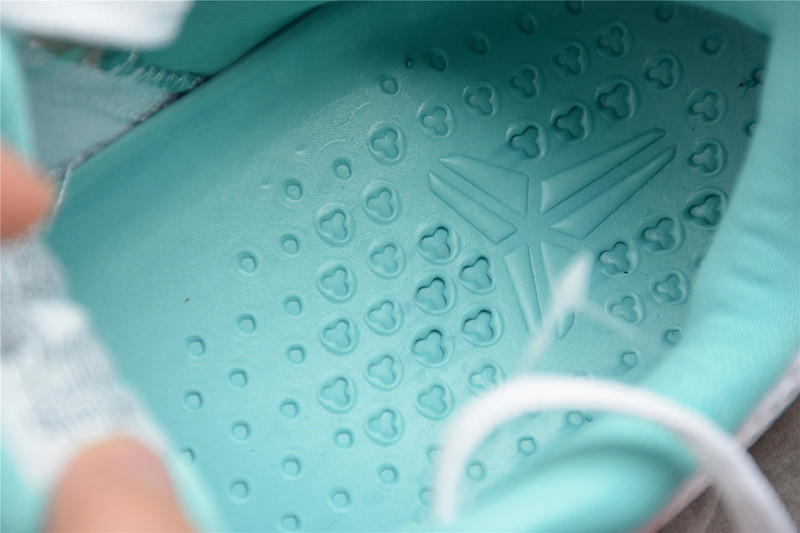 Nike Kobe 11 EM Low Summer Pack  836183-103