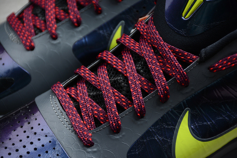 Kobe 5 “Chaos” CD4991-001