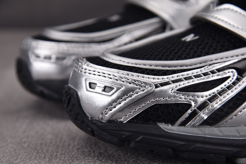 New Balance 1906L Silver Metallic/Cream U1906LOB