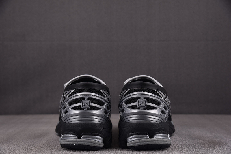 New Balance 1906L Silver Metallic/Cream U1906LOB