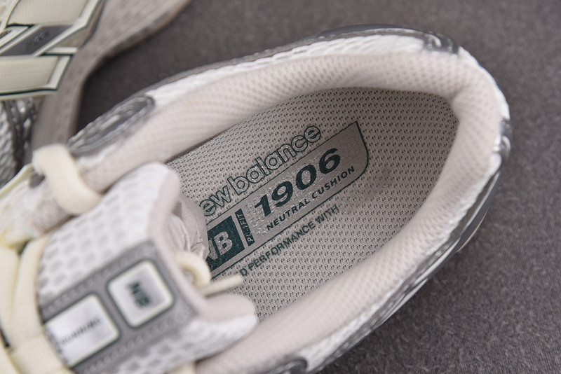 New Balance NB 1906R M1906REE