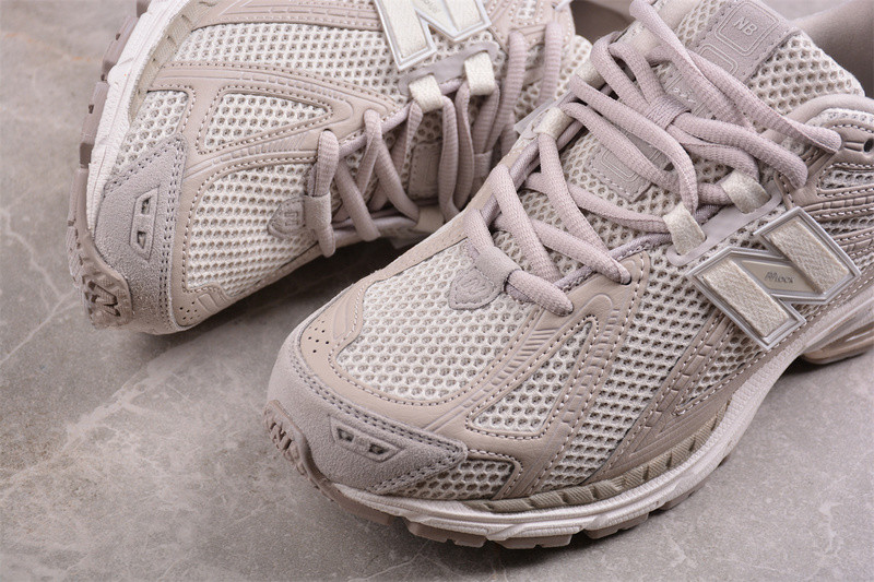 New Balance M1906RGR