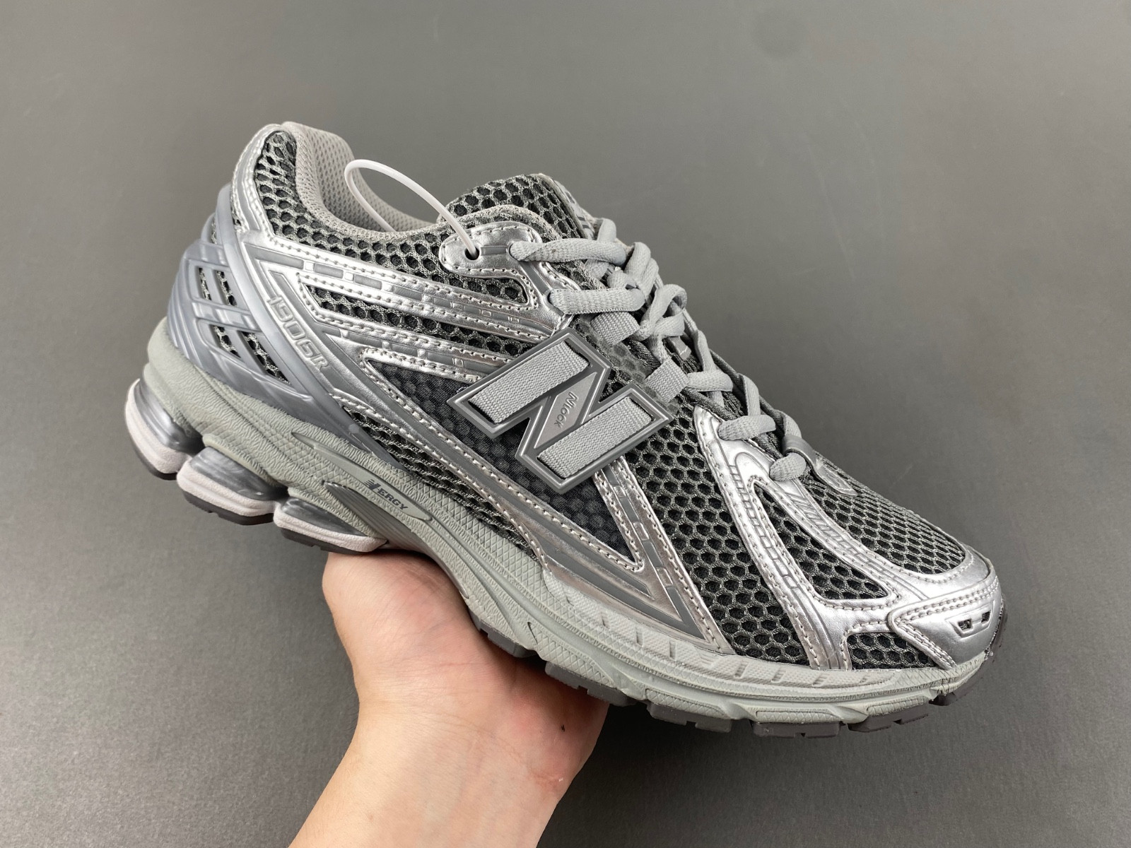 New Balance M1906REH