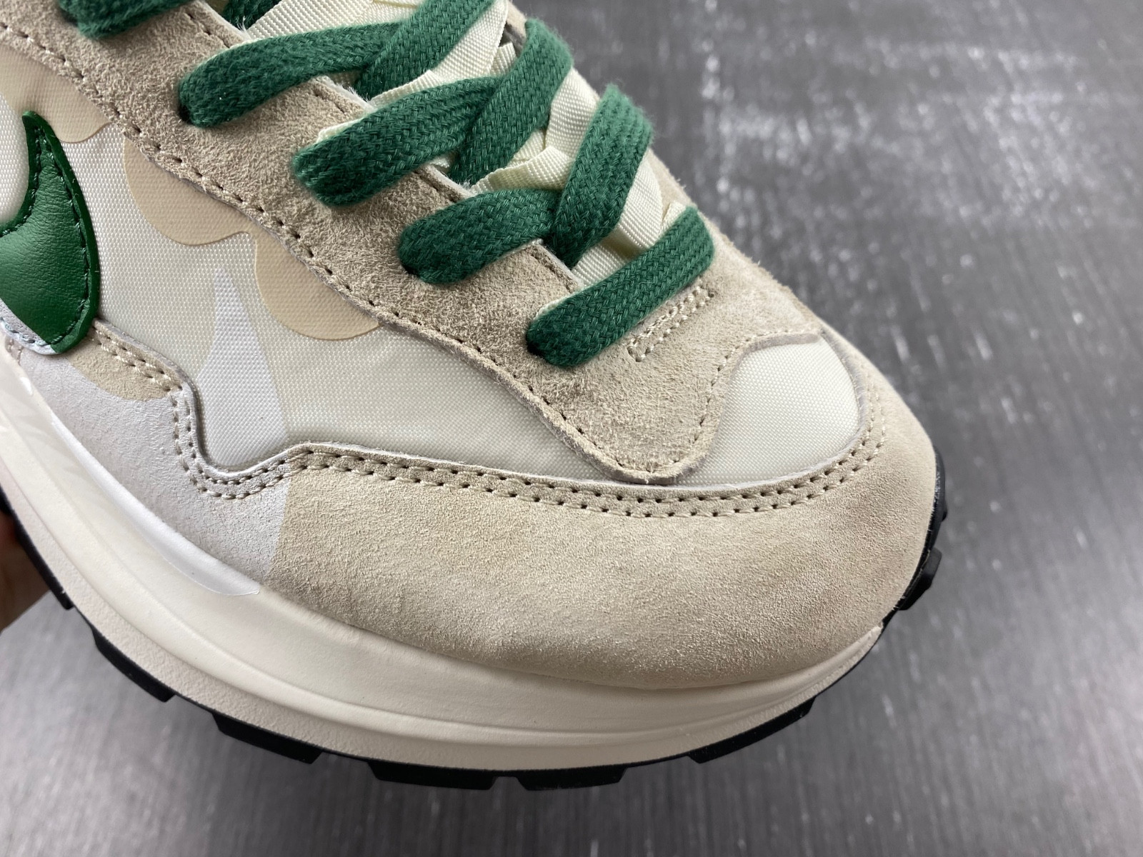 Sacai x Nike DD1875-102