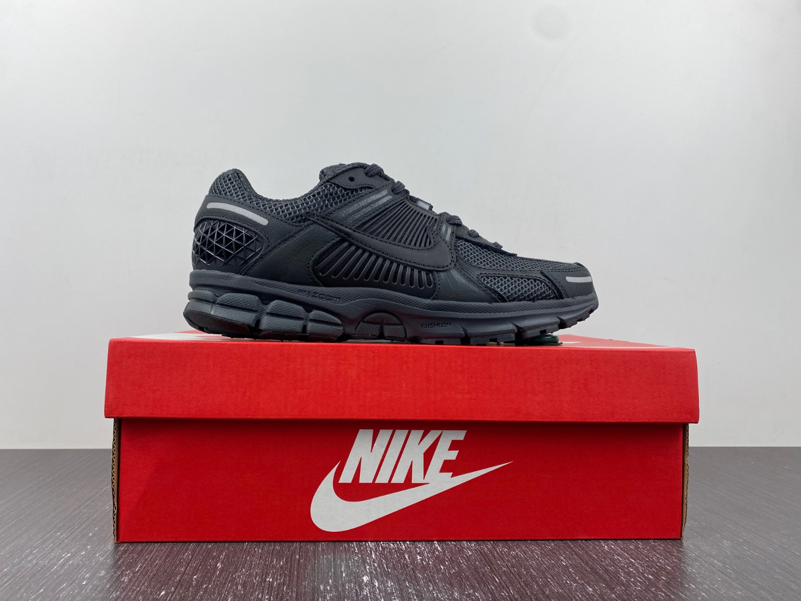 Nike Zoom Vomero 5 DV1358-002