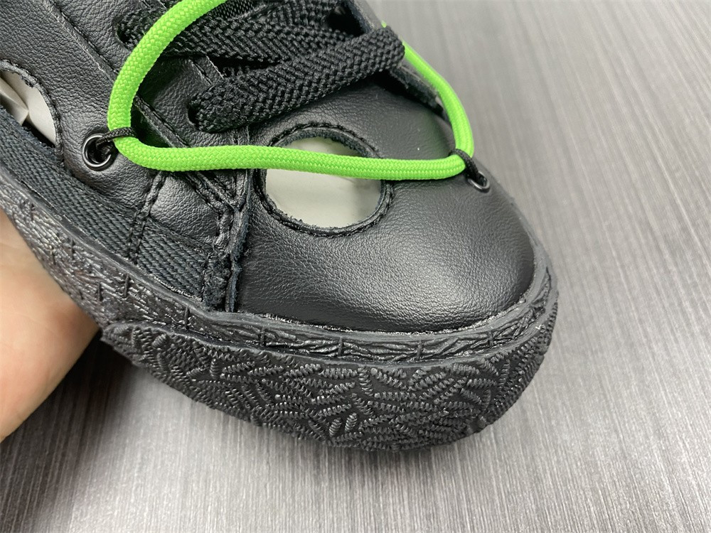 Nike Blazer Low x OF "Black / Green"  DH7863-001