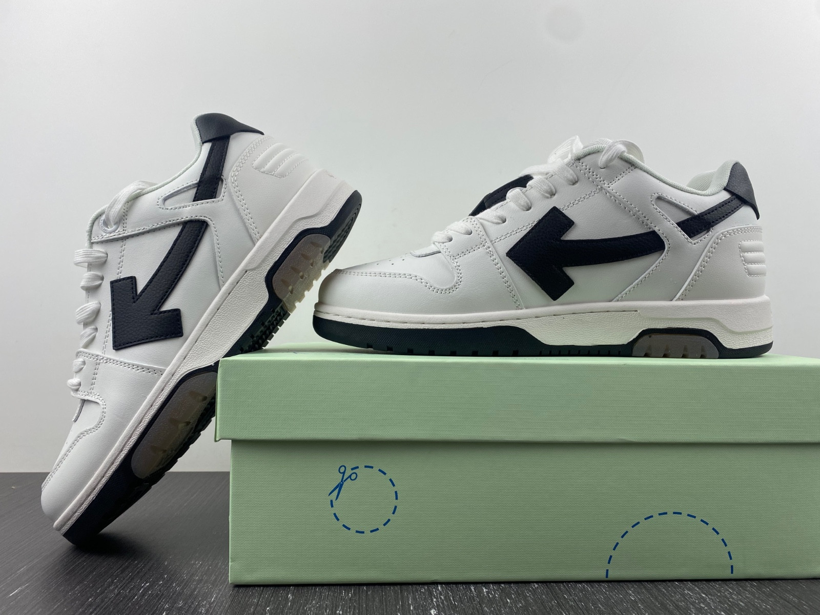 Off White GYM Sneaker