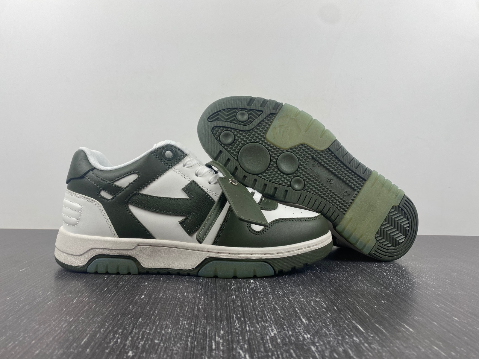 Off White GYM Sneaker