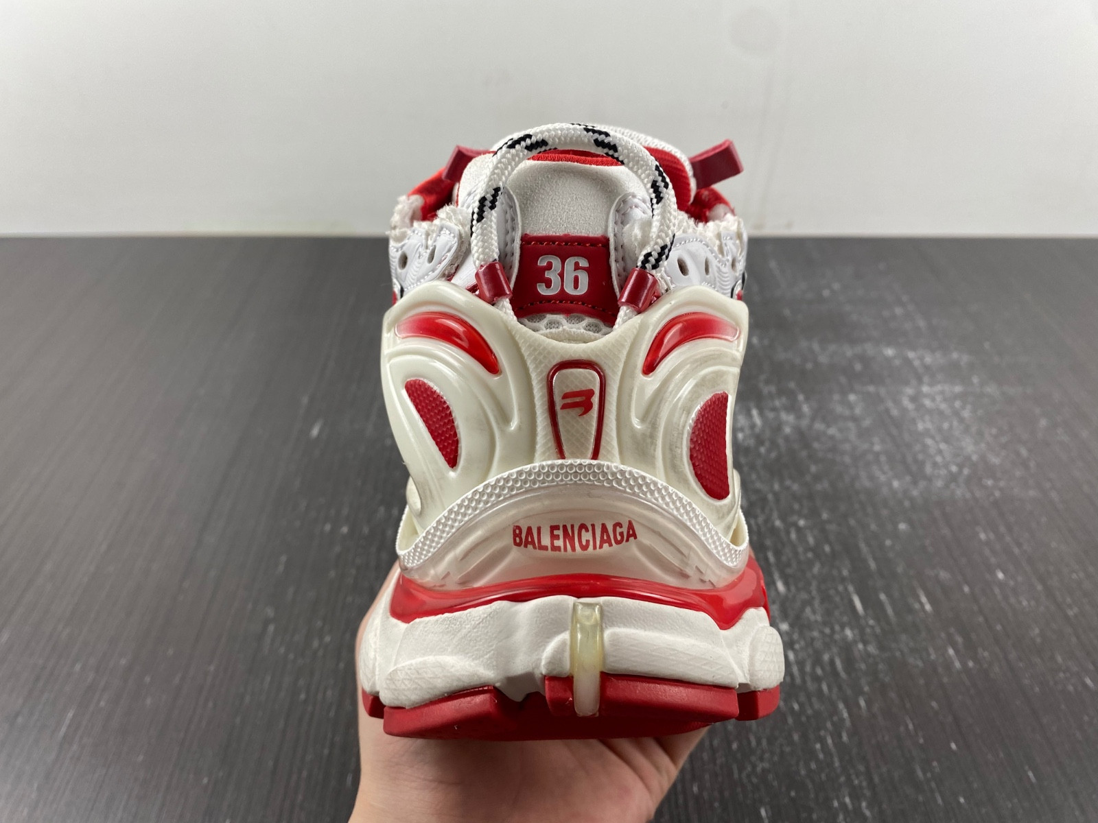 Ba*len*cia*ga runner 677402-w3rb2-9060