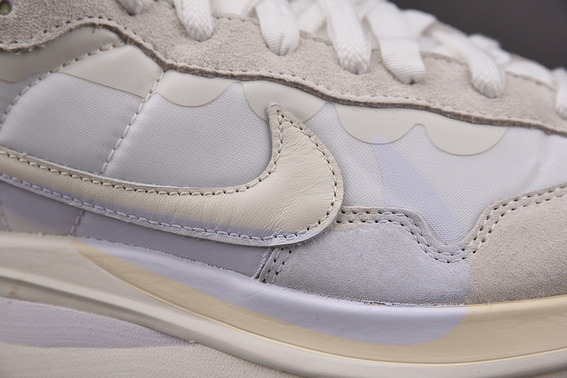 Sacai x Nike VaporWaffle DD1875-100