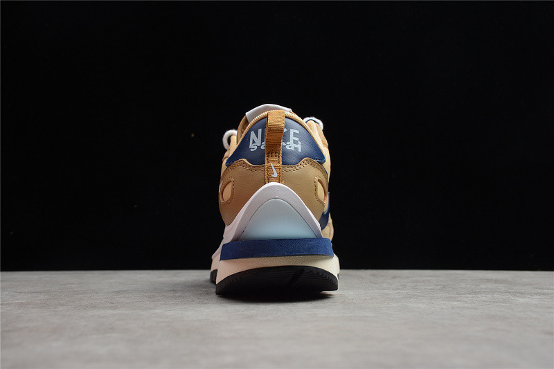 Nike Vaporwaffle sacai Sesame Blue Void DD1875-200