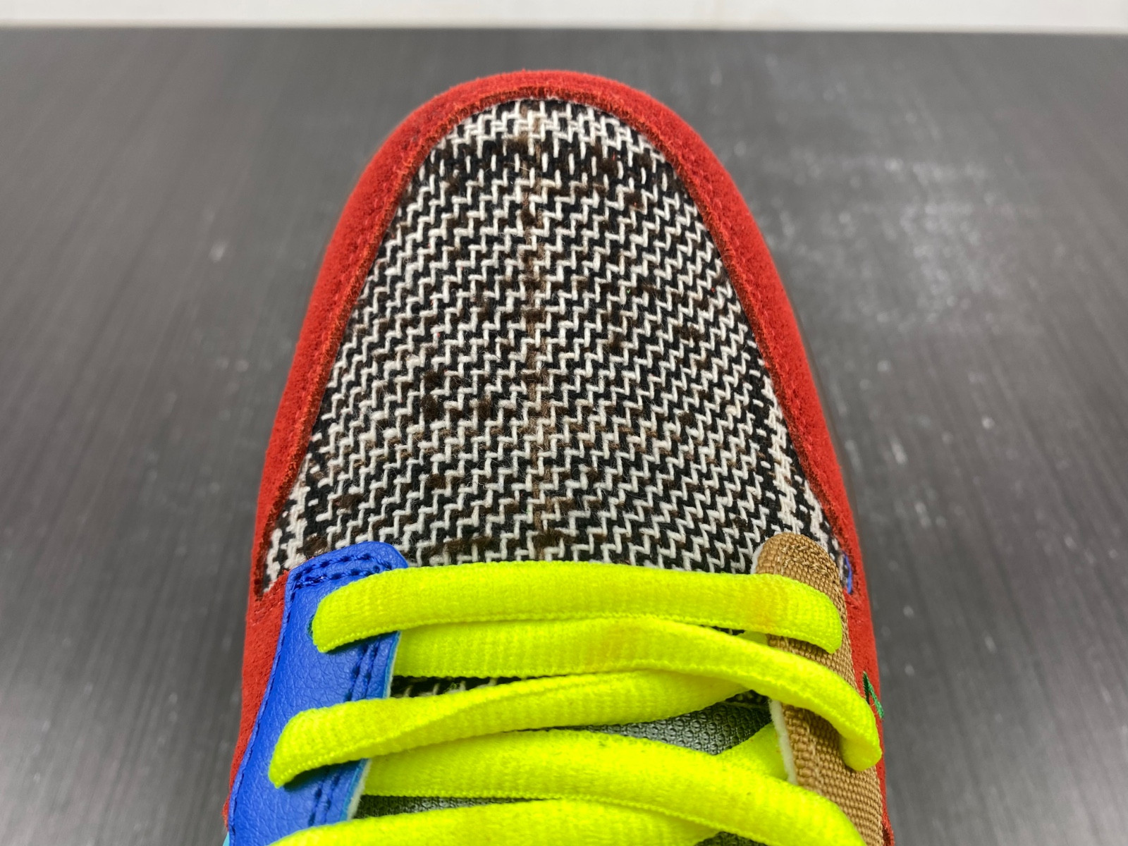 Nike SB Dunk Low “What The Dunk” 318403-141