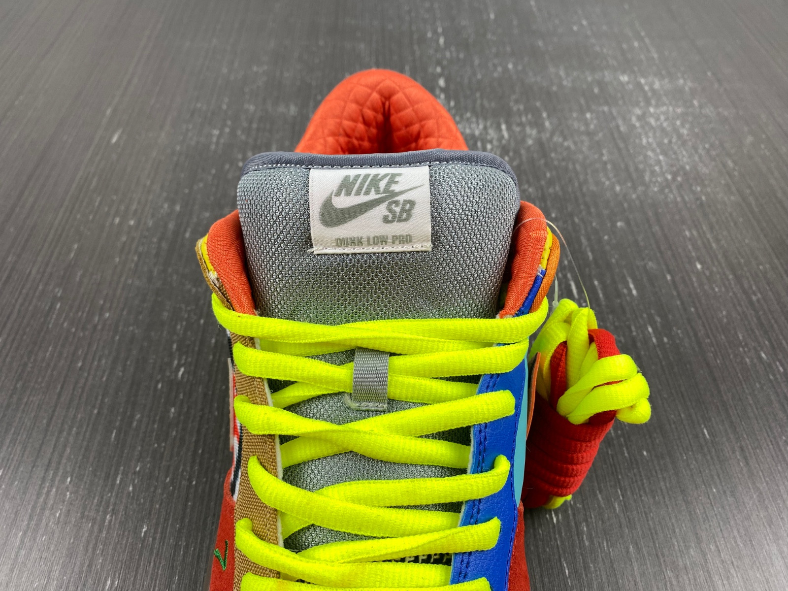 Nike SB Dunk Low “What The Dunk” 318403-141